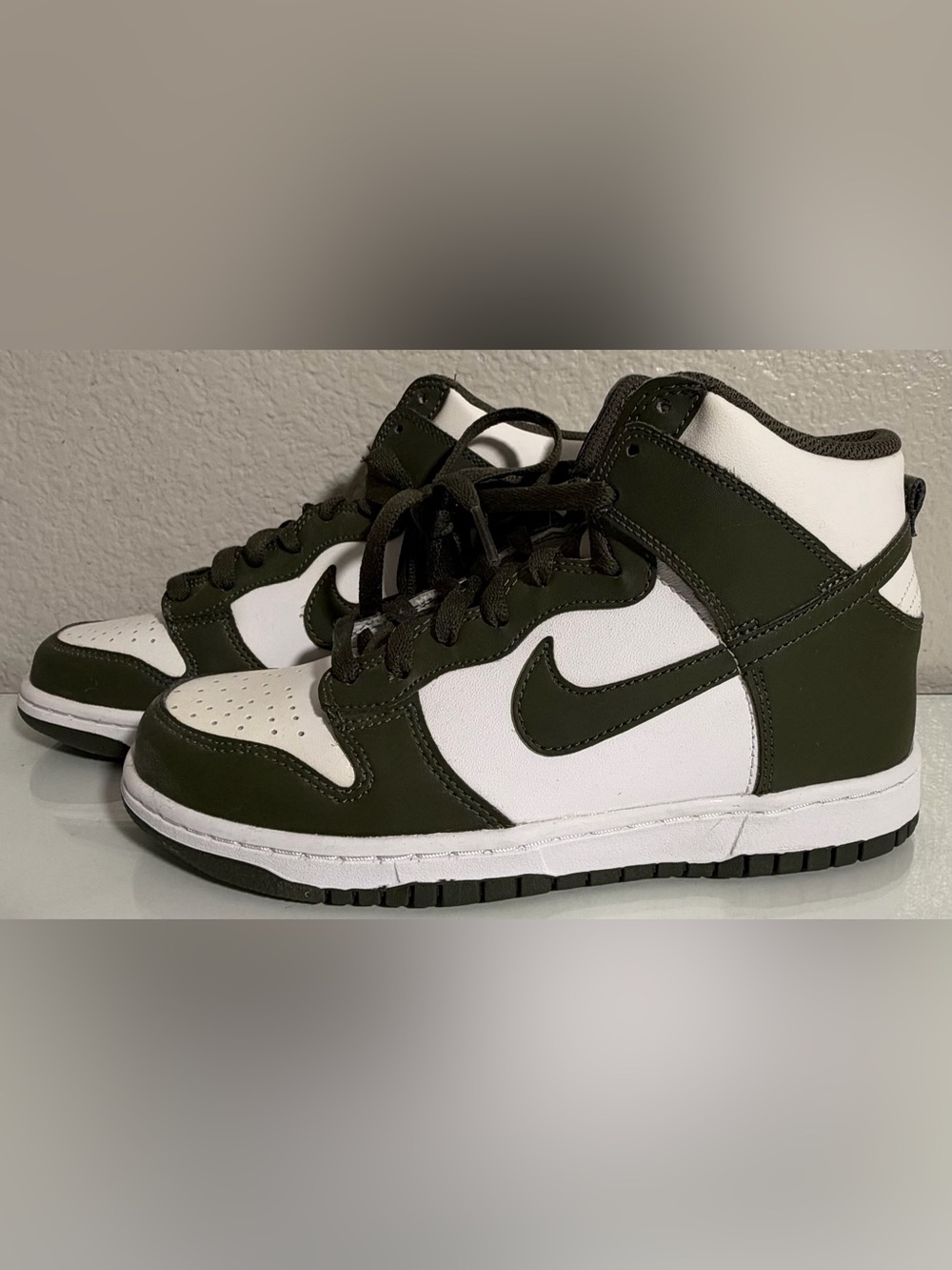 Youth Nike Dunk High Retro in Cargo Khaki 6Y